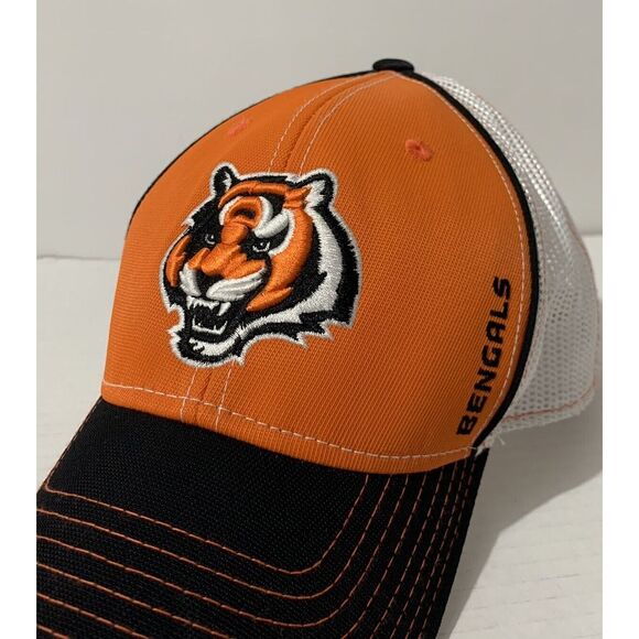 NFL Team Apparel Cincinnati Bengals Snapback Hat Black Orange White Mesh - Picture 2 of 7